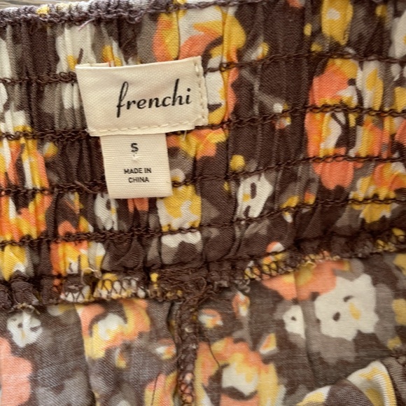 Adorable Floral Skirt Frenchi - Picture 4 of 4